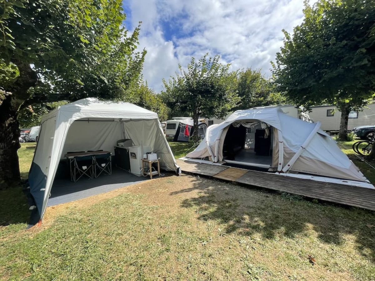 camping-le-solitaire-tente-pret-a-camper-TenteEXT